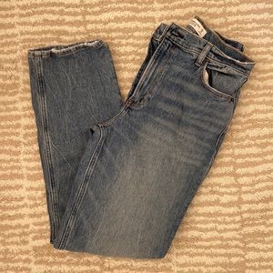 Abercrombie The 90s Straight Ultra High Rise Jeans